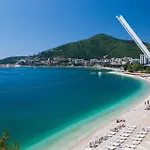Family Apartment Close To Slovenska Beach
