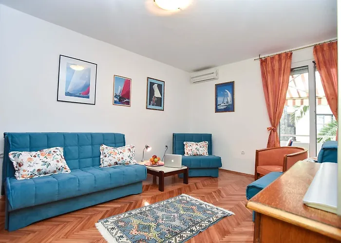 Family Apartment Close To Slovenska Beach